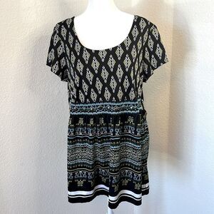 R.Q.T. Colorful Printed Short Sleeve Tunic Top ~ Size Large